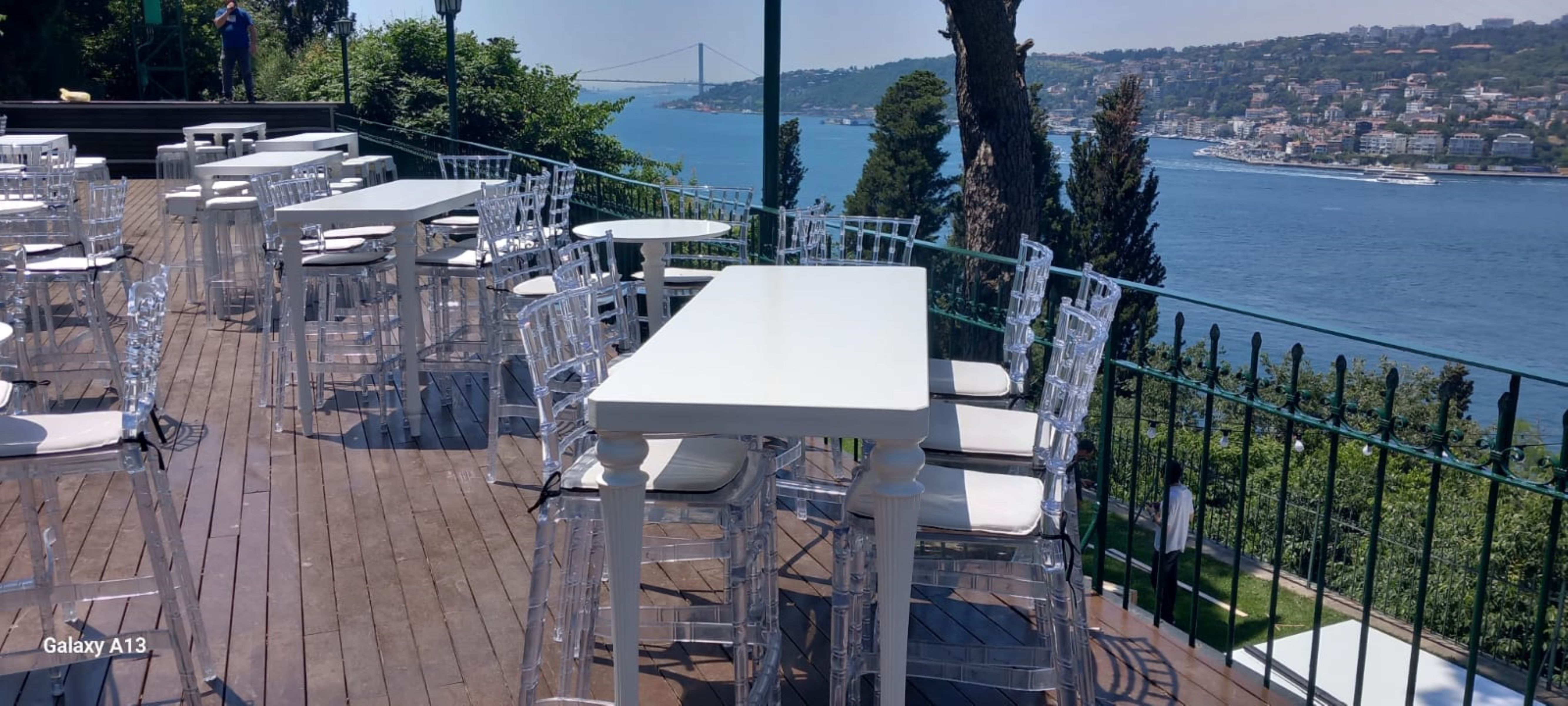 Cisse Bar Masası