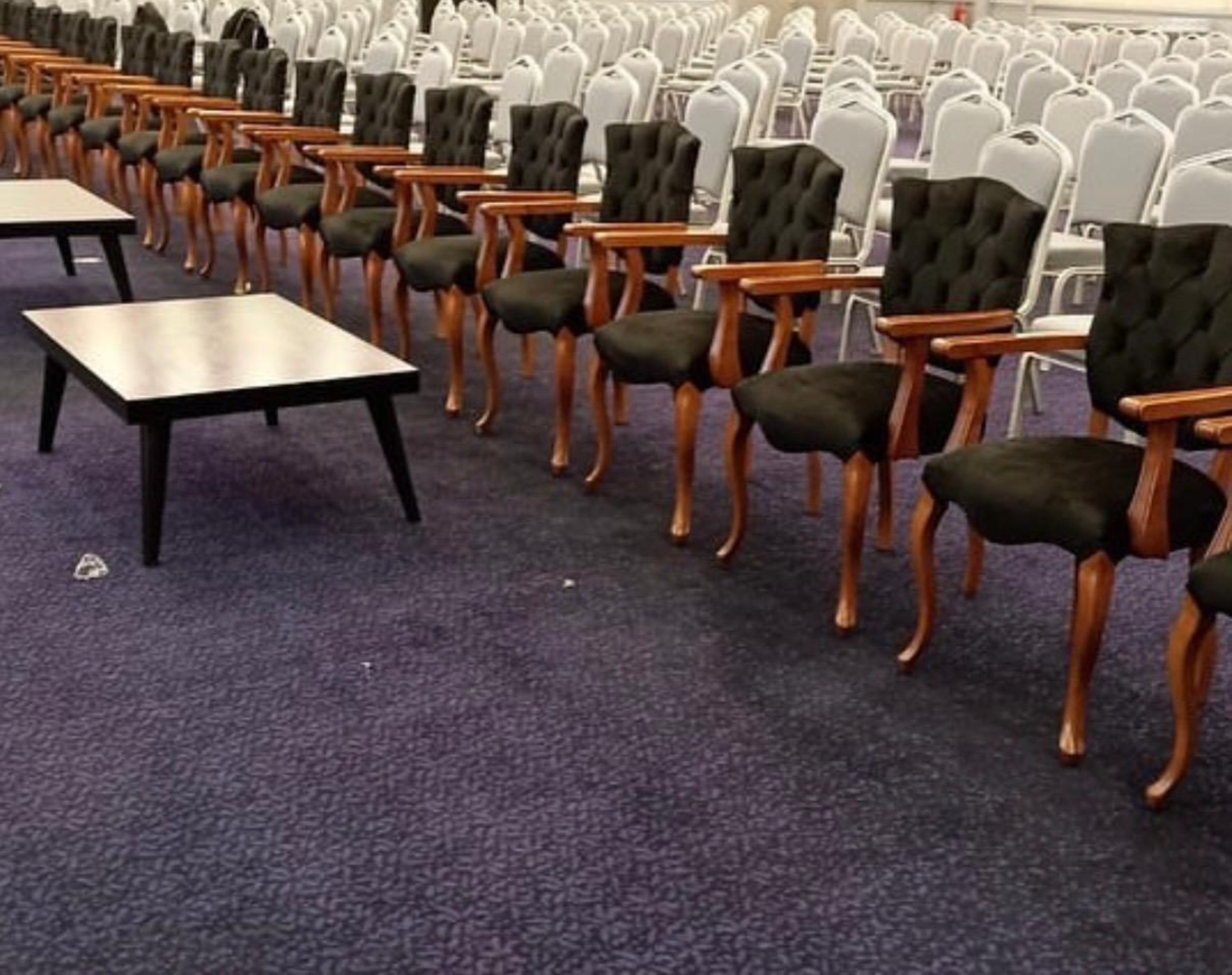 Siyah Disso Sandalye