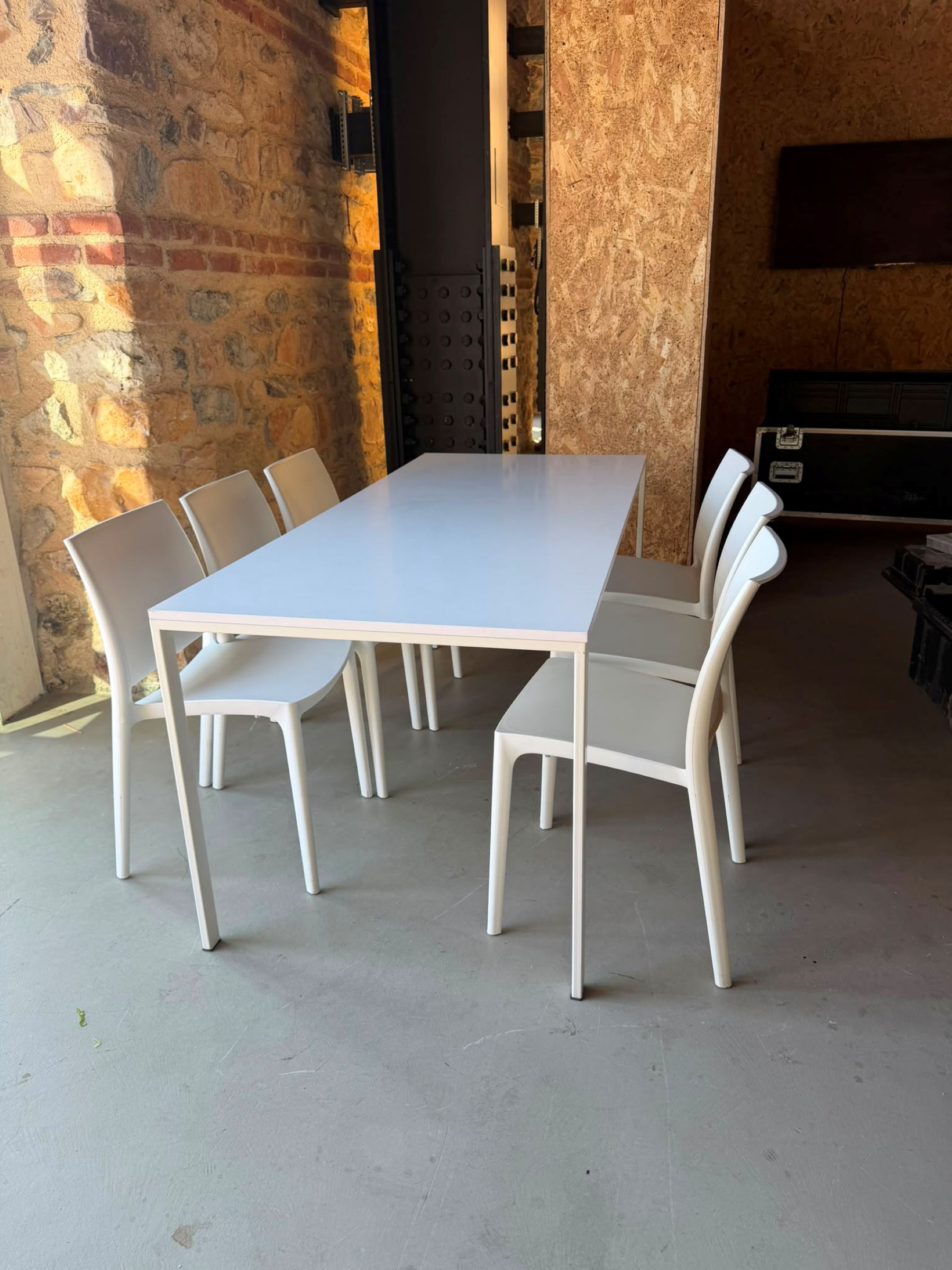 Beyaz Royal Slim Masa