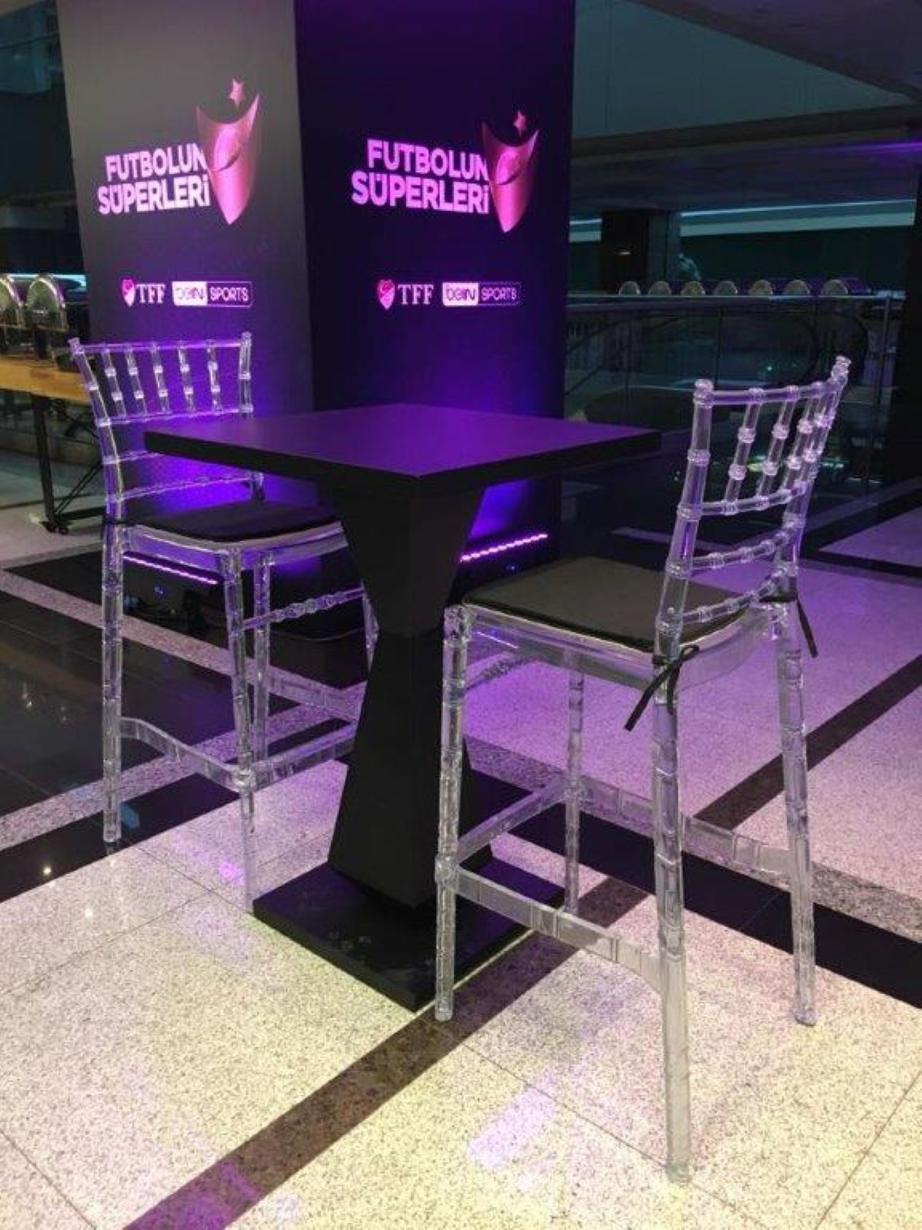 Şeffaf Prince Bar Taburesi