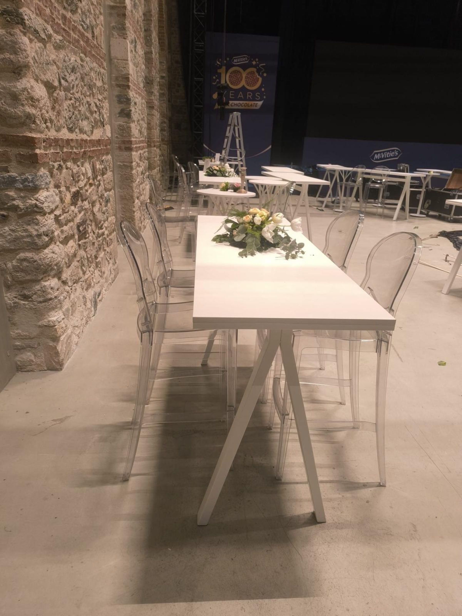 Capri Bar Masası- Beyaz