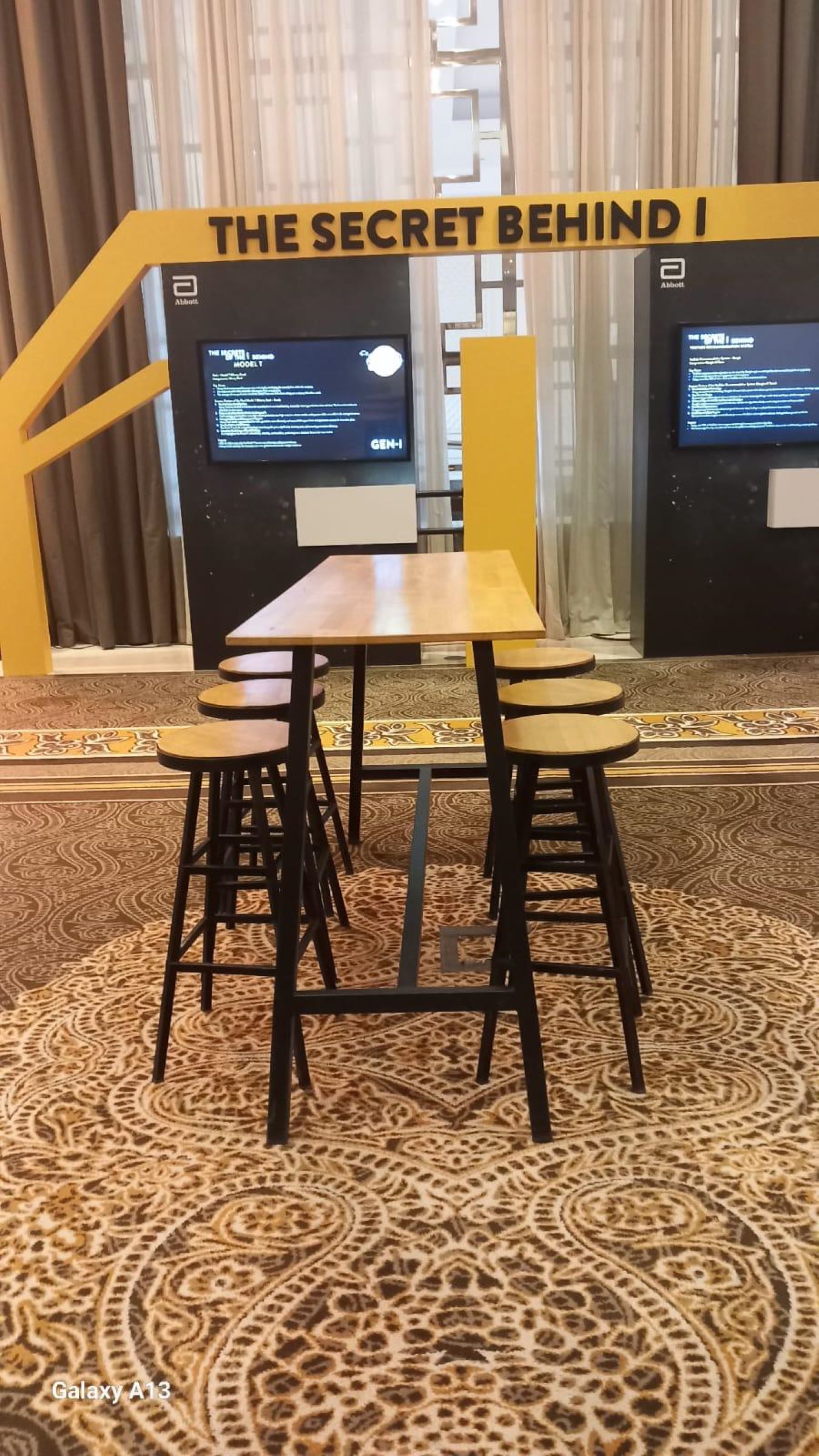 Ahşap Sarno Bar Taburesi