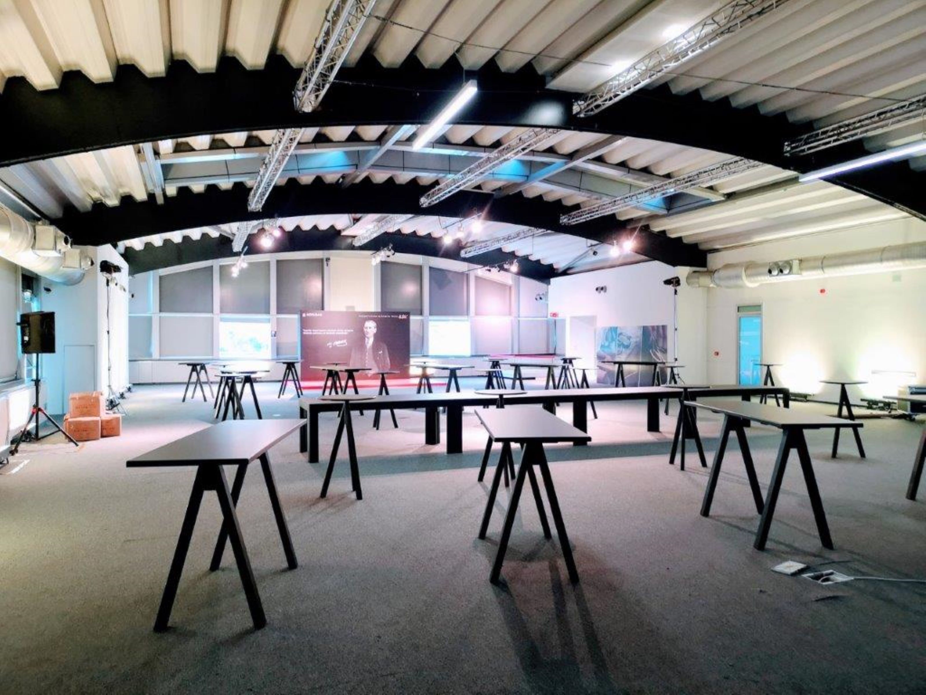 Capri Bar Masası-Siyah