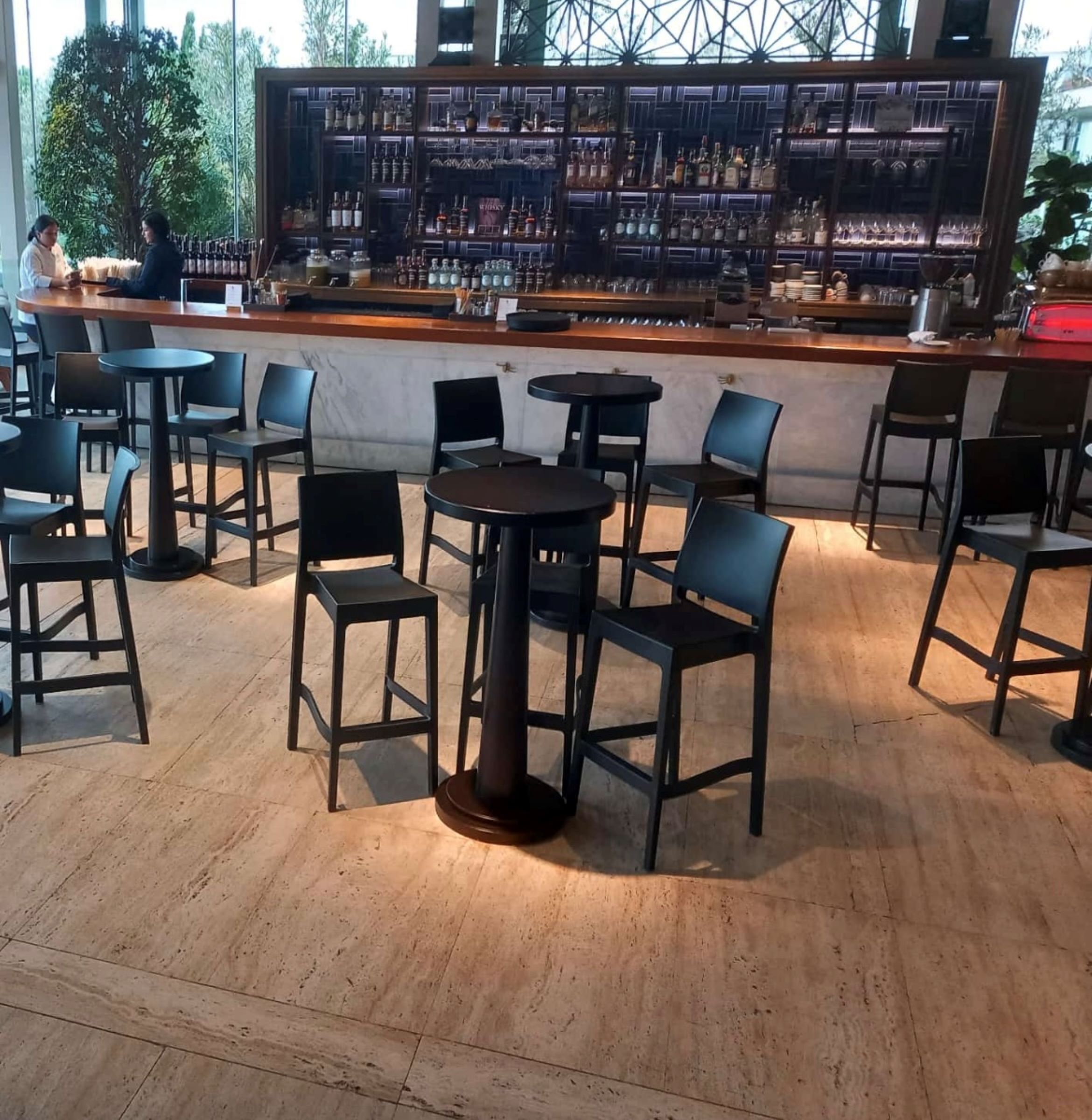 Siyah Riva Bar Taburesi