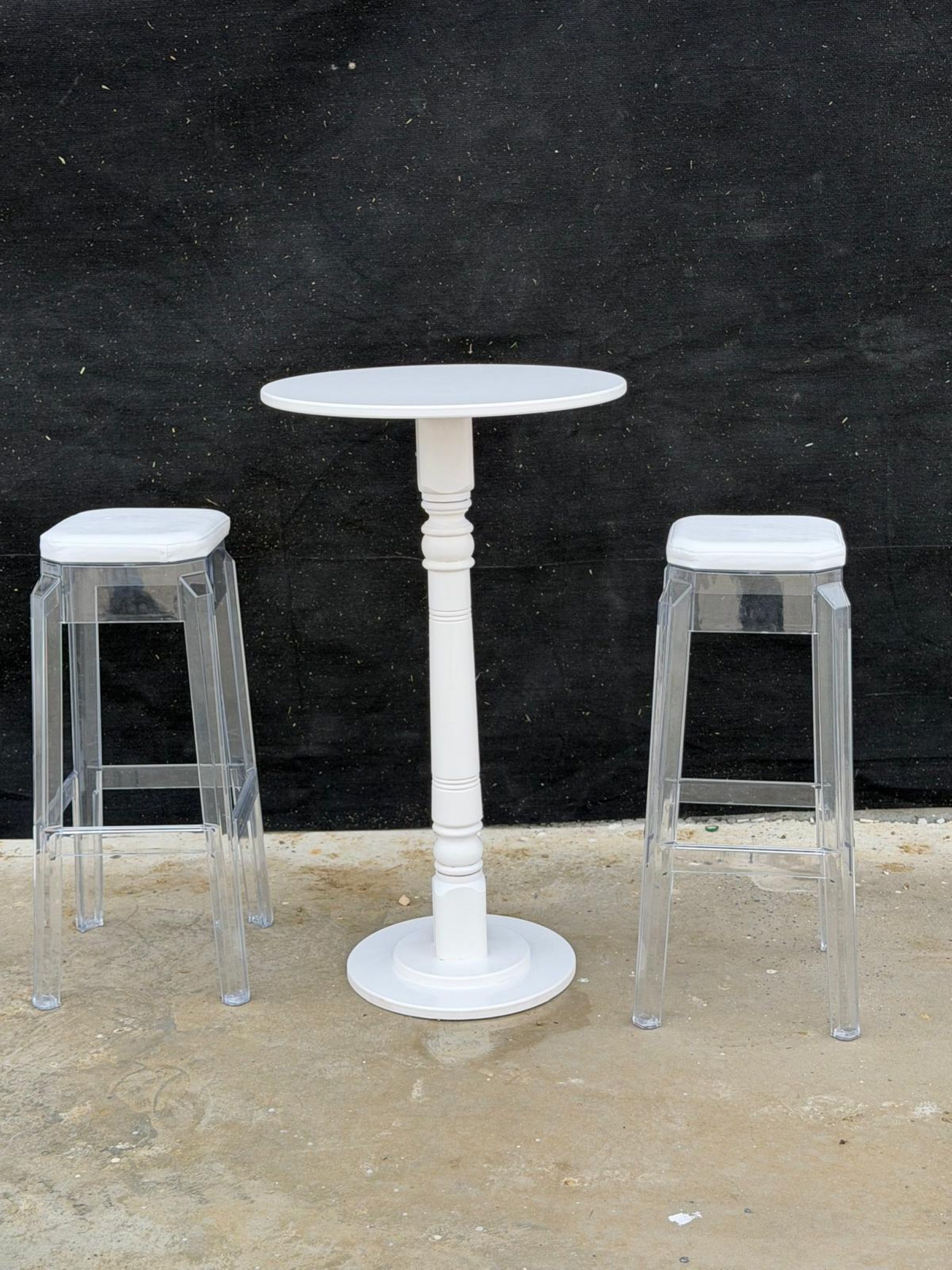 Beyaz Vello Bistro Masa