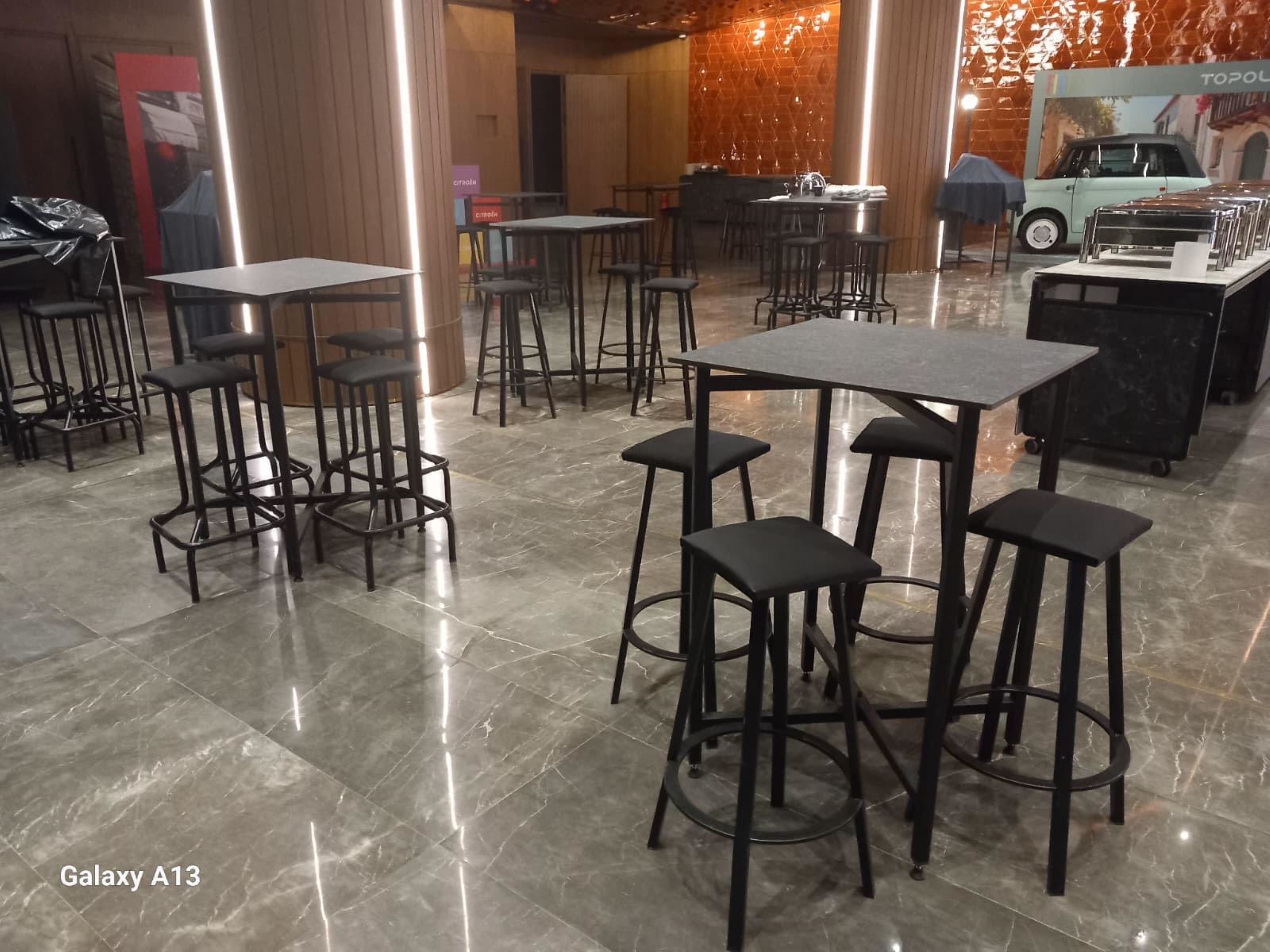 Siyah Duno Bar Taburesi