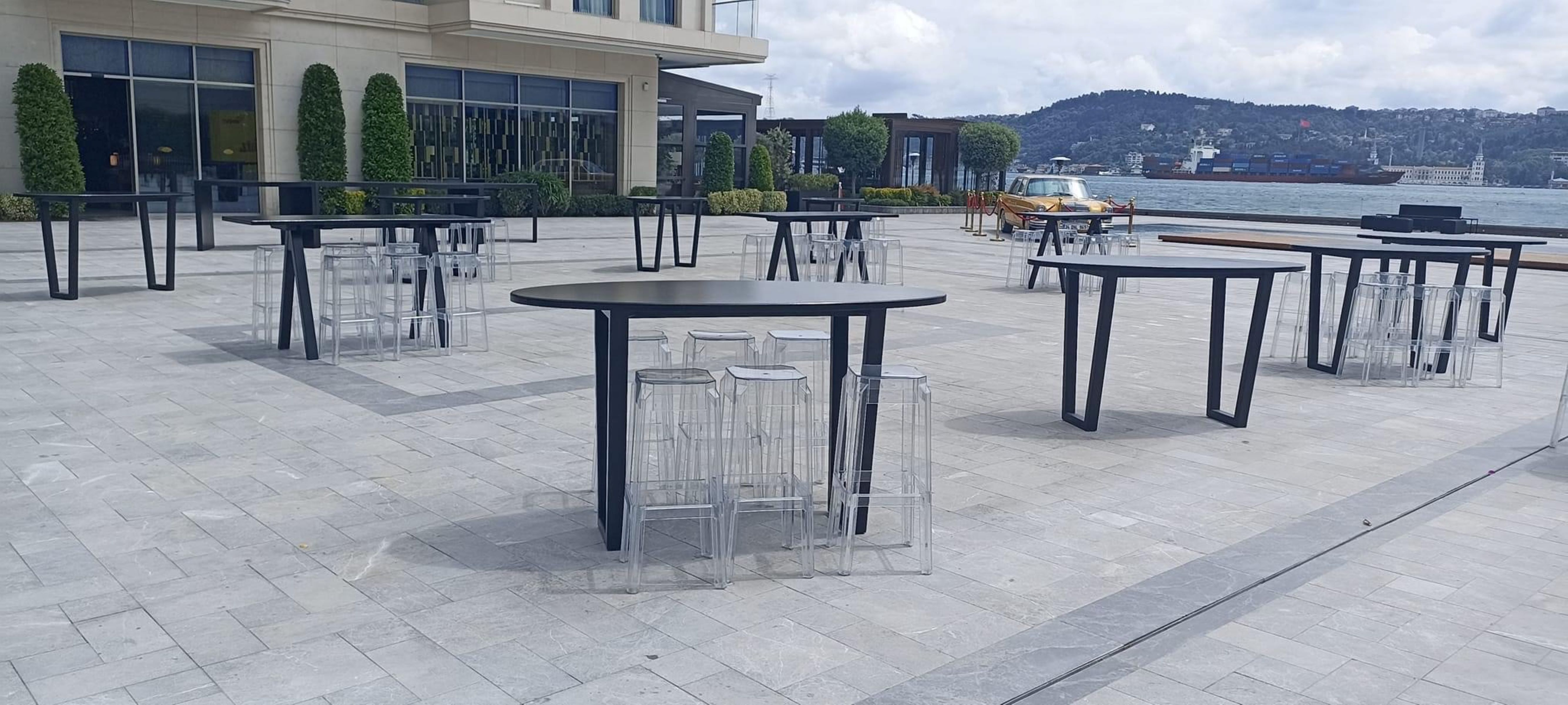 Bari Bar Masası
