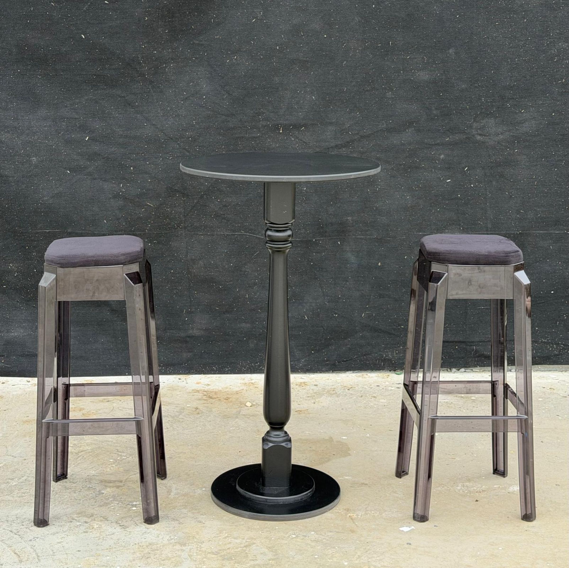 Siyah Zentra Bistro Masa