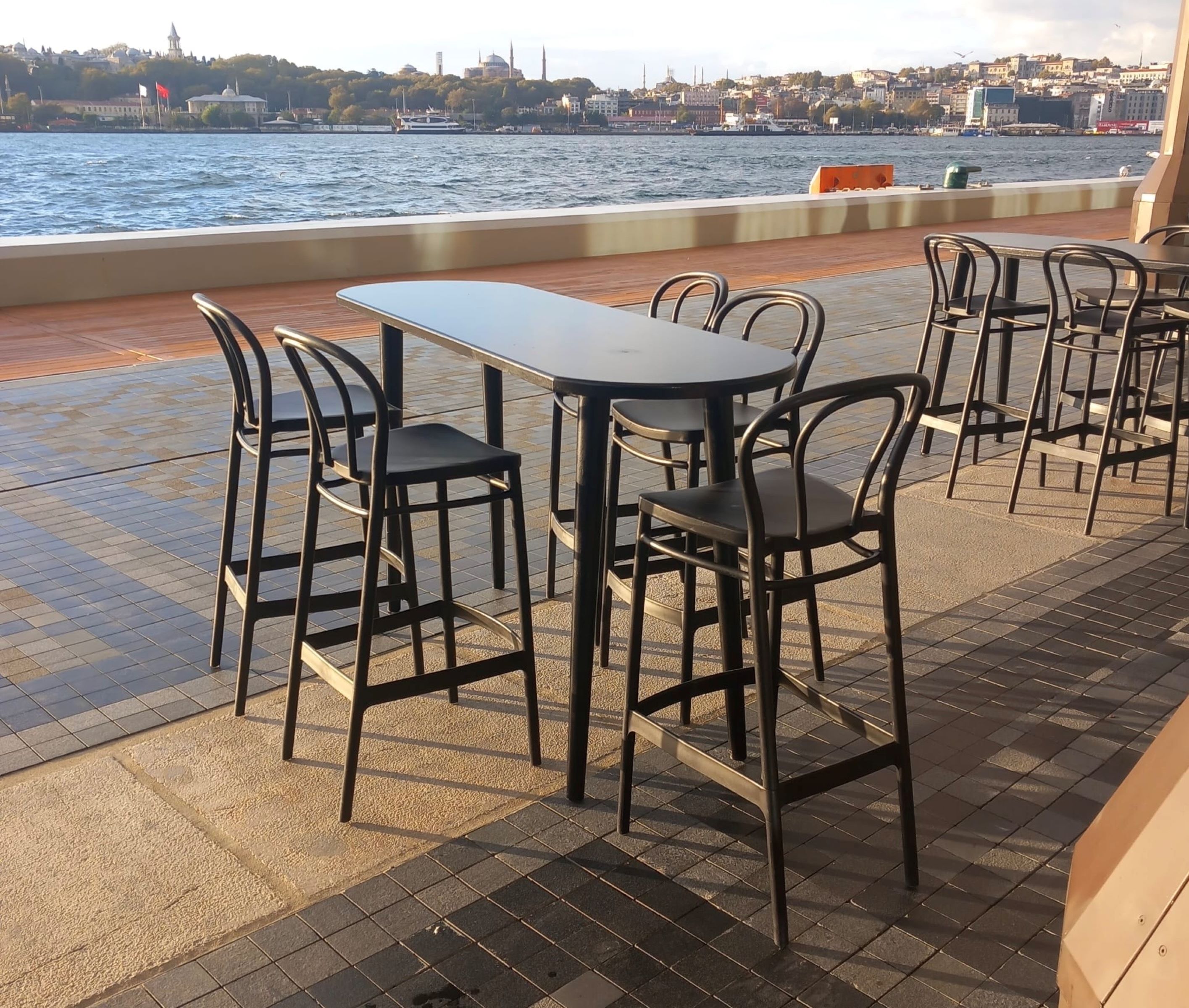 Siyah Cross Bar Taburesi